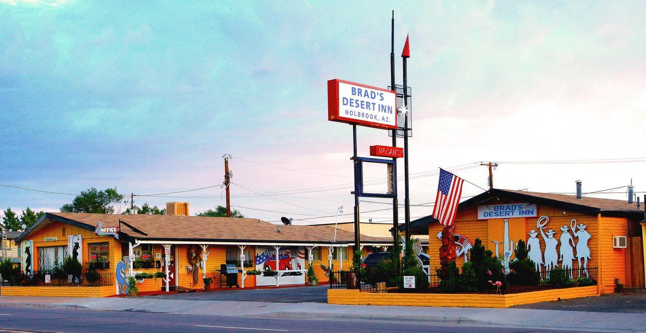 Brad'S Desert Inn Холбрук Экстерьер фото